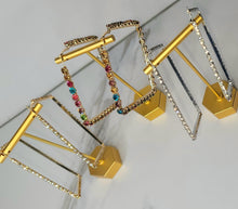 Load image into Gallery viewer, Sqauretangle Hoops