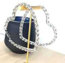 Load image into Gallery viewer, Dashing Heart Earrings