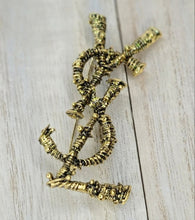Load image into Gallery viewer, Wired Letter Brooch/Pin