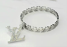 Load image into Gallery viewer, Luxe' V Bling Brooch/Pin