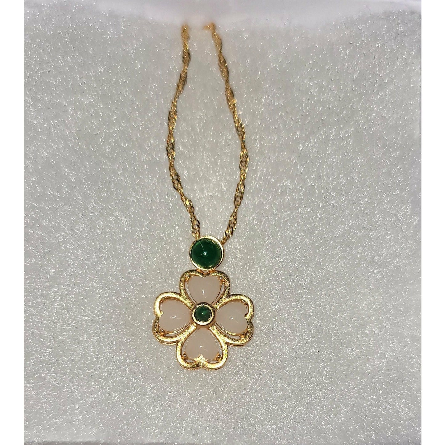 AK Jade 4 Leaf Clover Gold Necklace (Items Sold Separately)