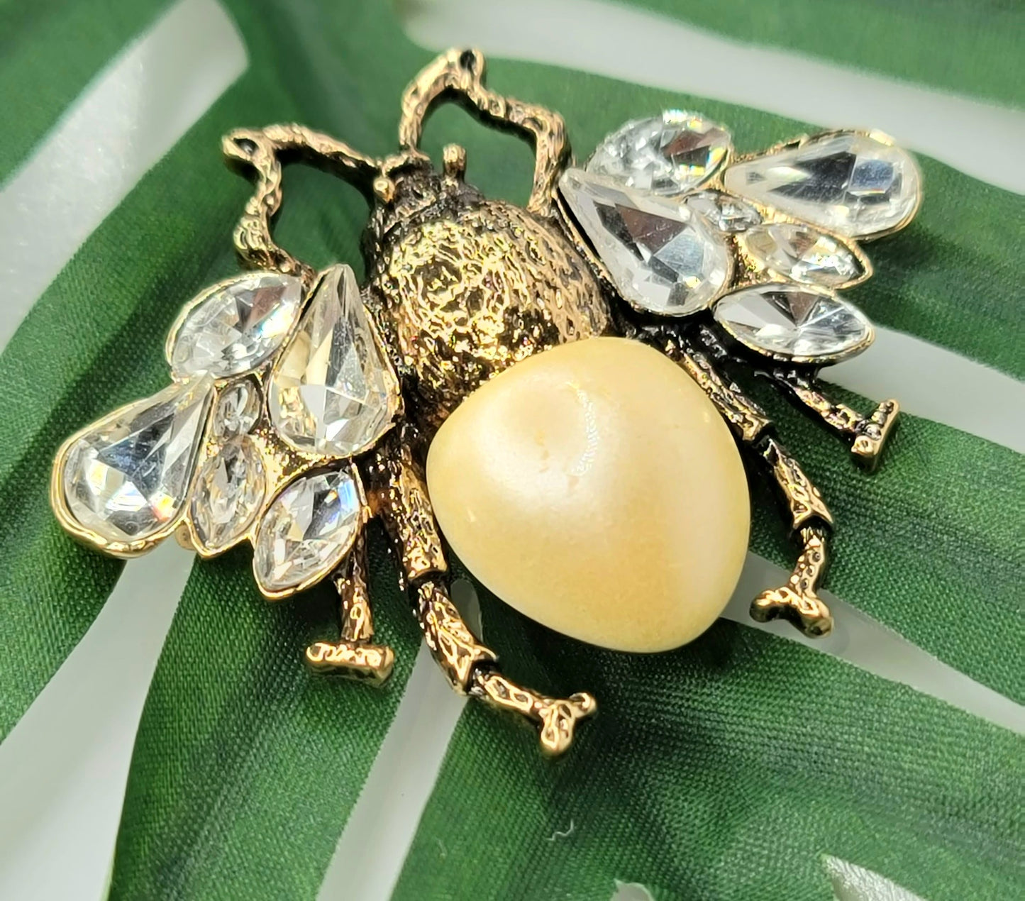 Bee~utiful Brooch