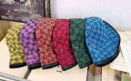 COLORED G BUCKET HAT