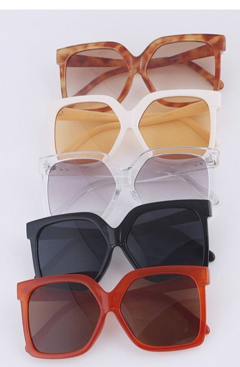 AK Iconic Girl Oversized Frames/Sunglasses