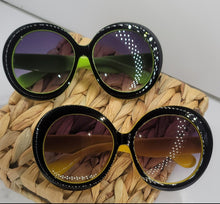 Load image into Gallery viewer, NANA&#39;S LARGE ROUND SUNGLASSES
